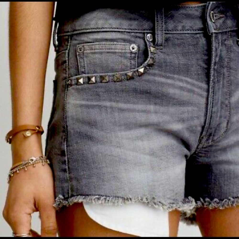 American Eagle High Rise studded Festival Shorts
